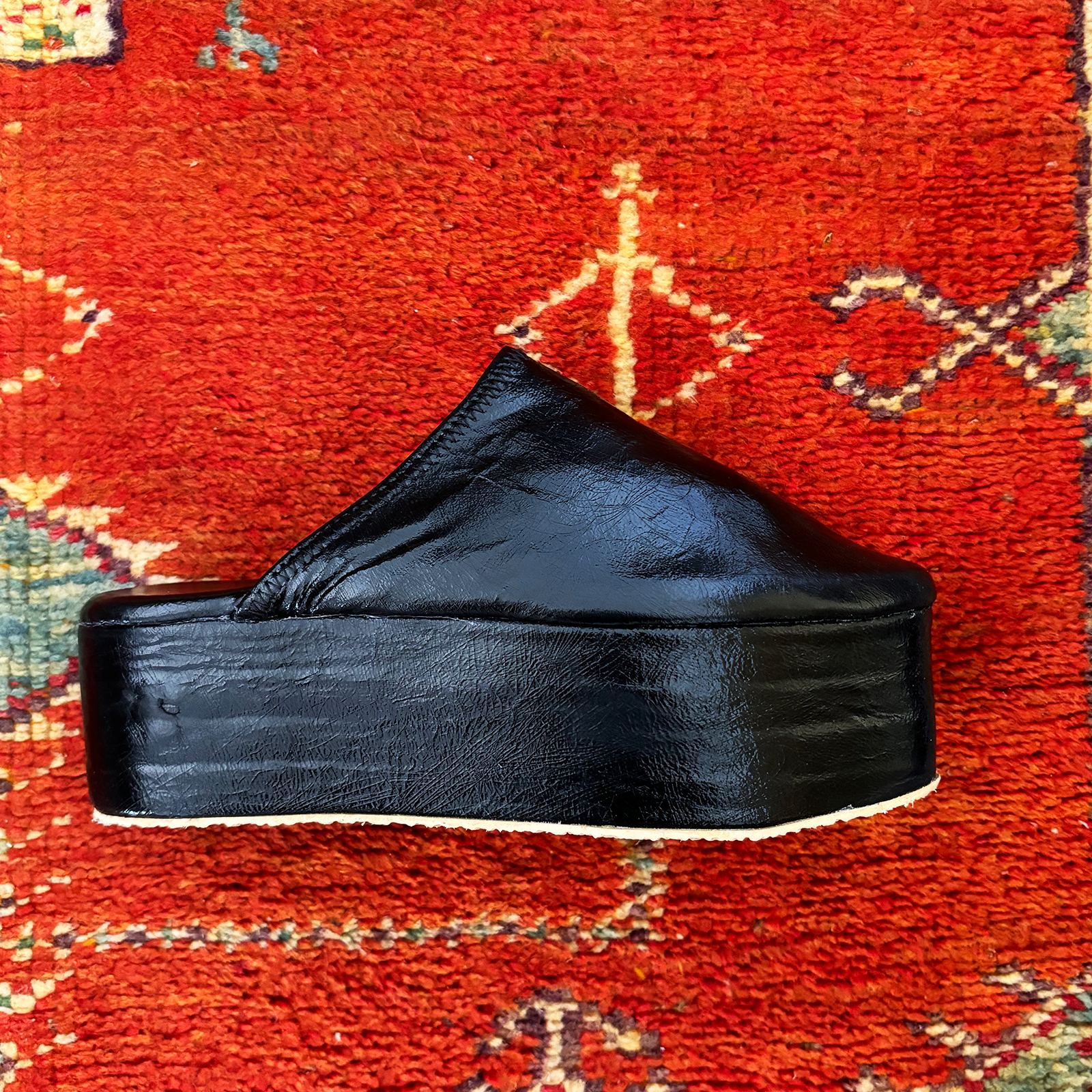 ZOUBI (Closed) Shoes