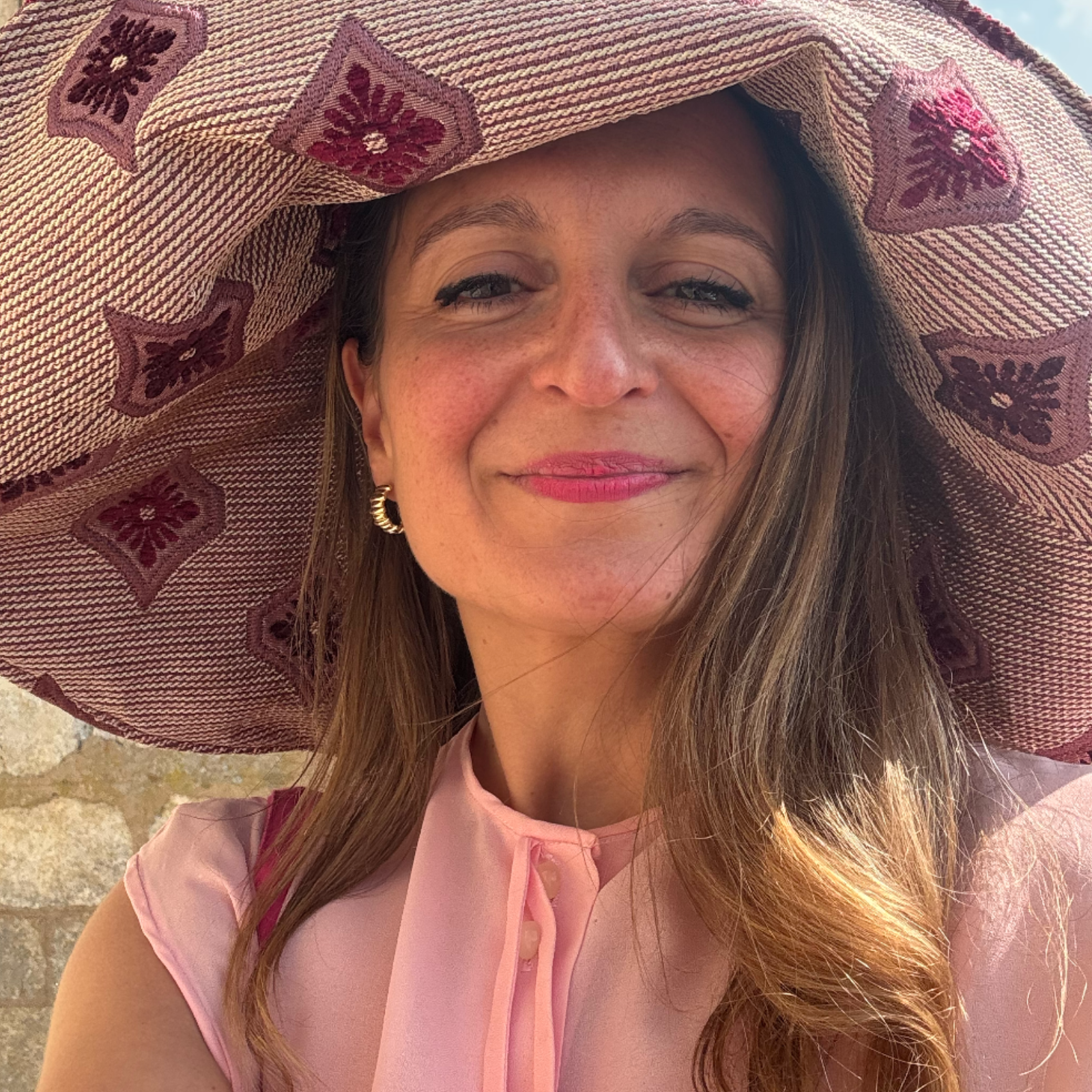 GIANT HAT