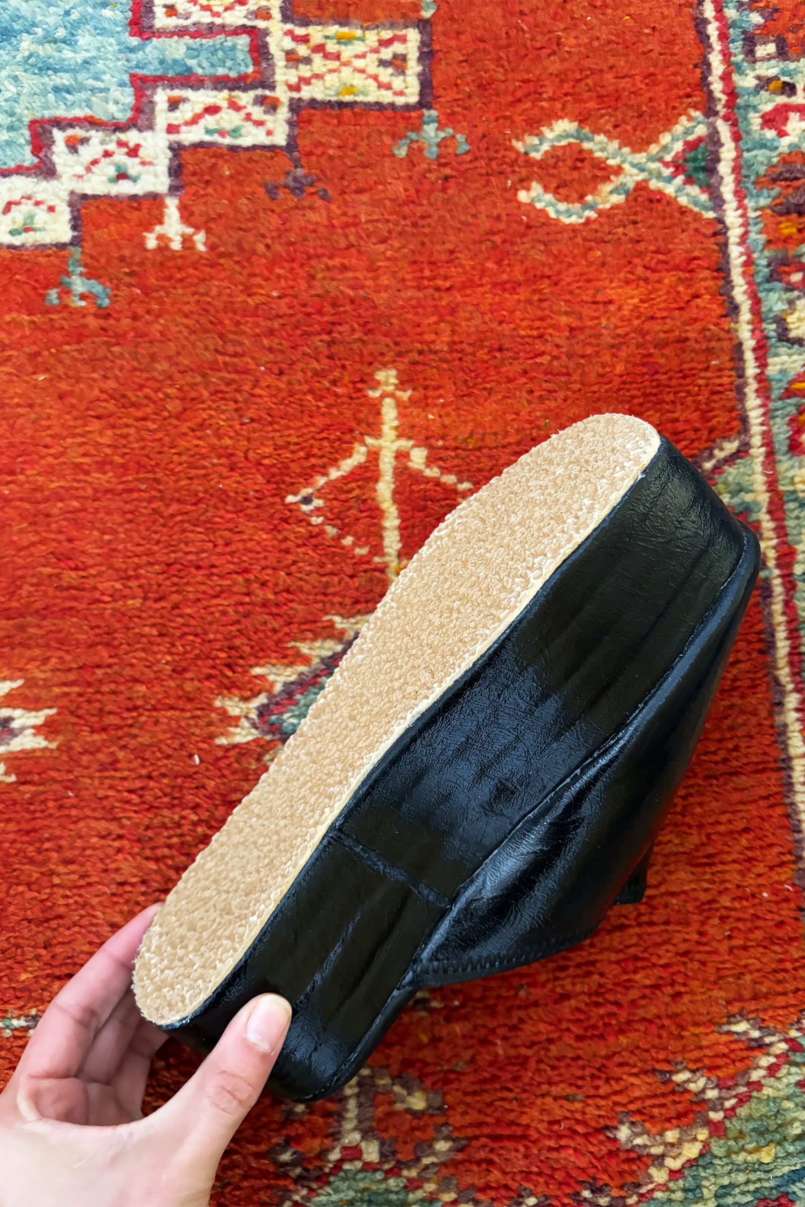 ZOUBI (Closed) Shoes
