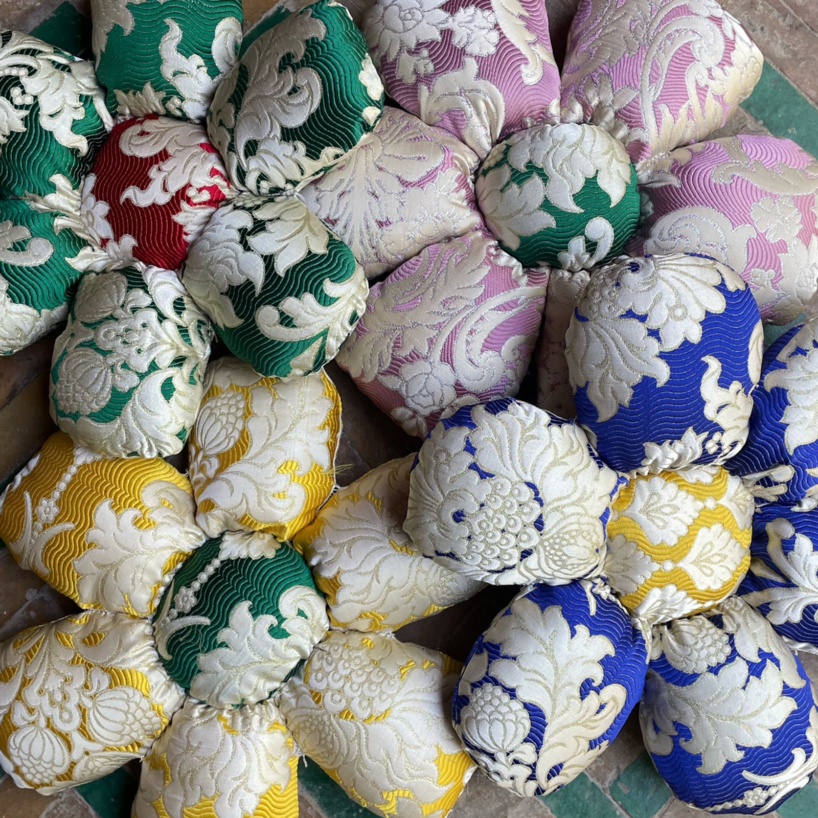 FLOWER Cushion