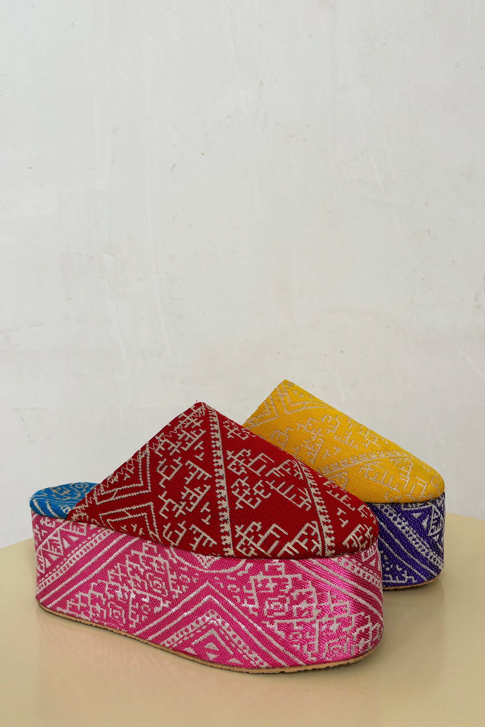 ZOUBI (Closed) Shoes