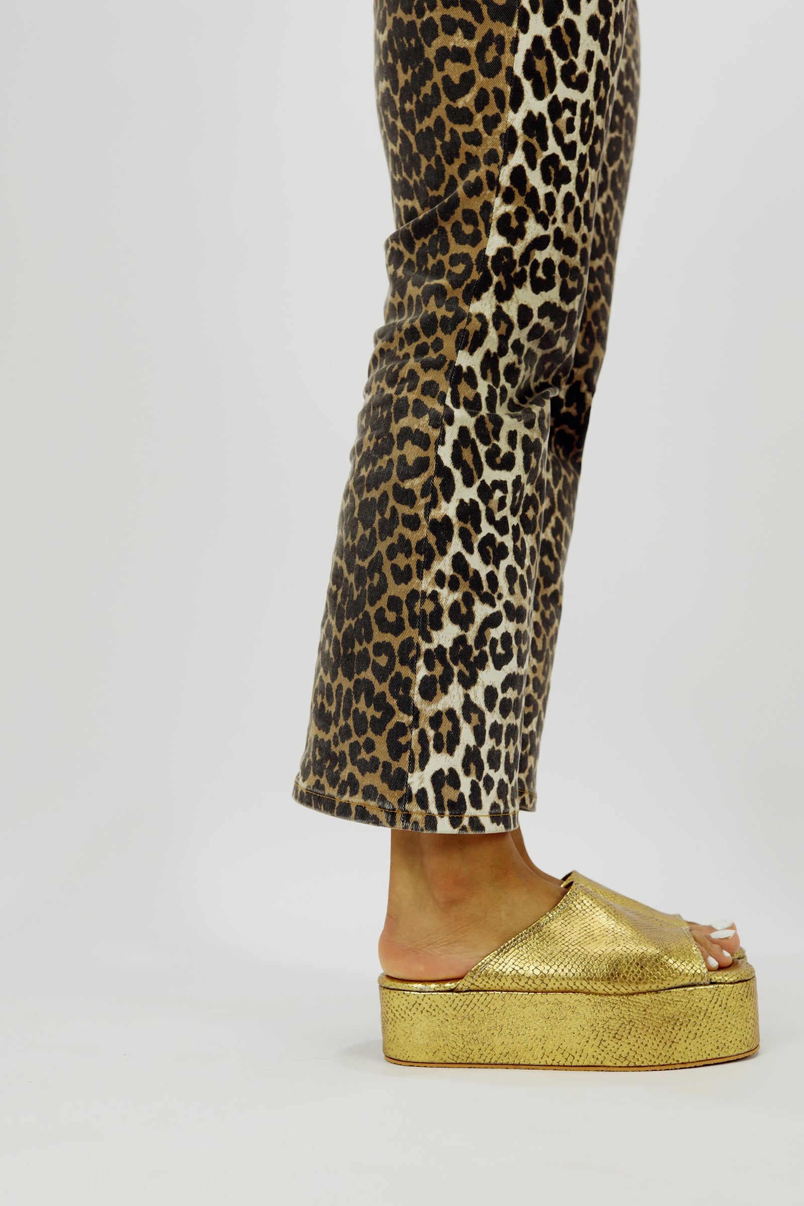 ZOUBI Shoes